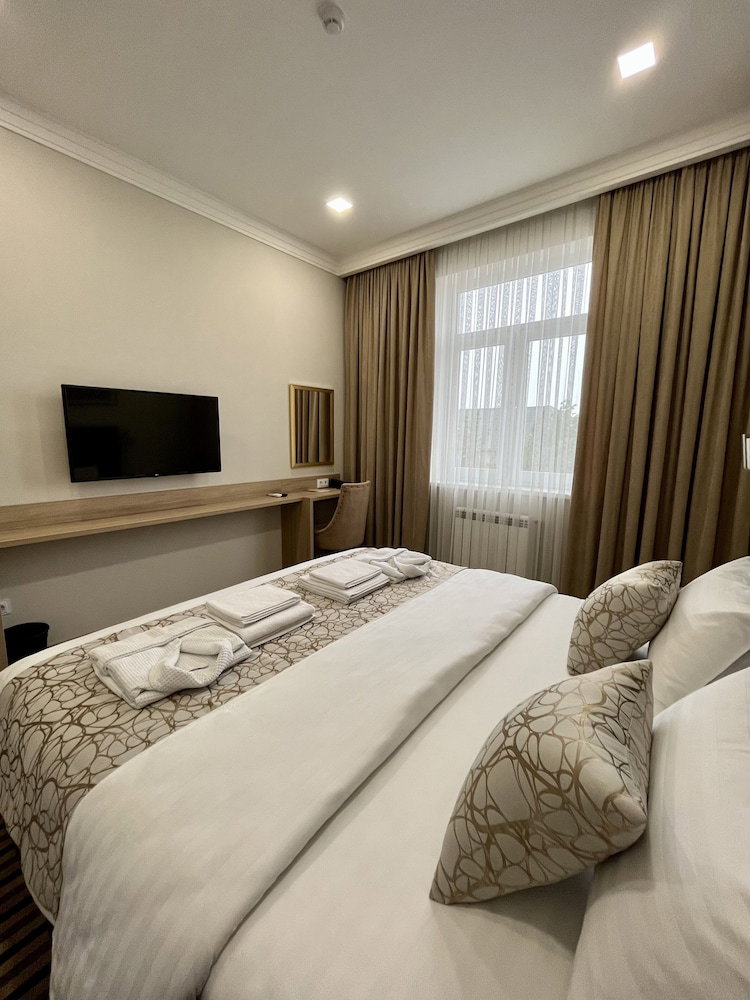 Hotel · Bristol Hotel Tashkent, Tashkent