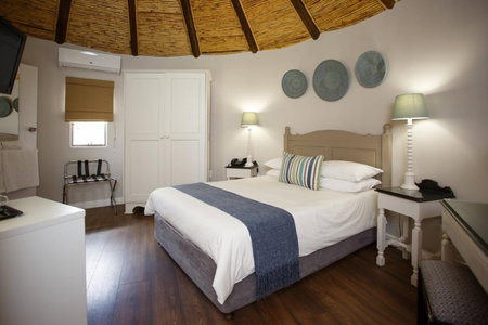 Protea Hotel by Marriott Oudtshoorn Riempie Estate, Oudtshoorn, South Africa