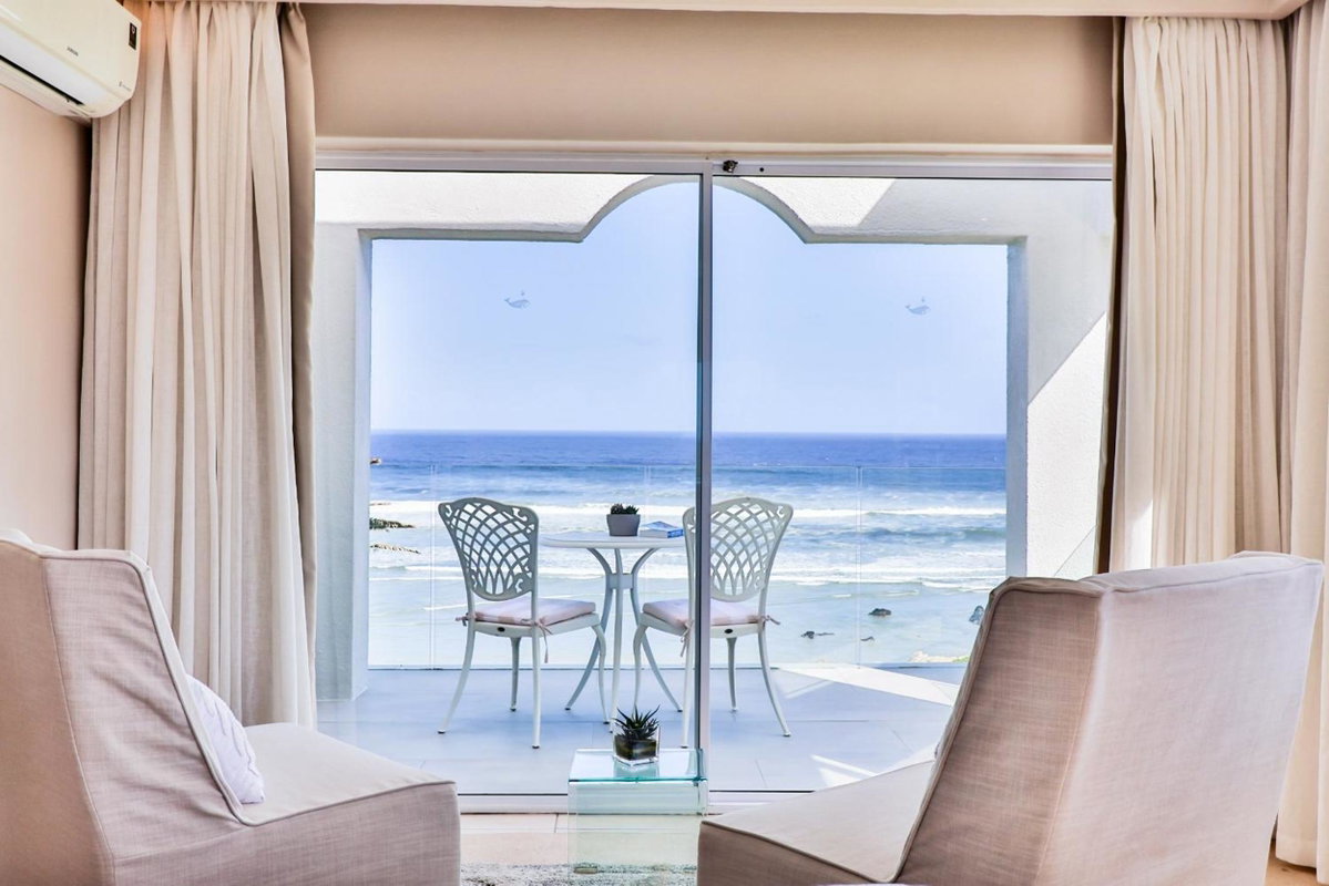 Hermanus Beachfront Lodge, South Africa