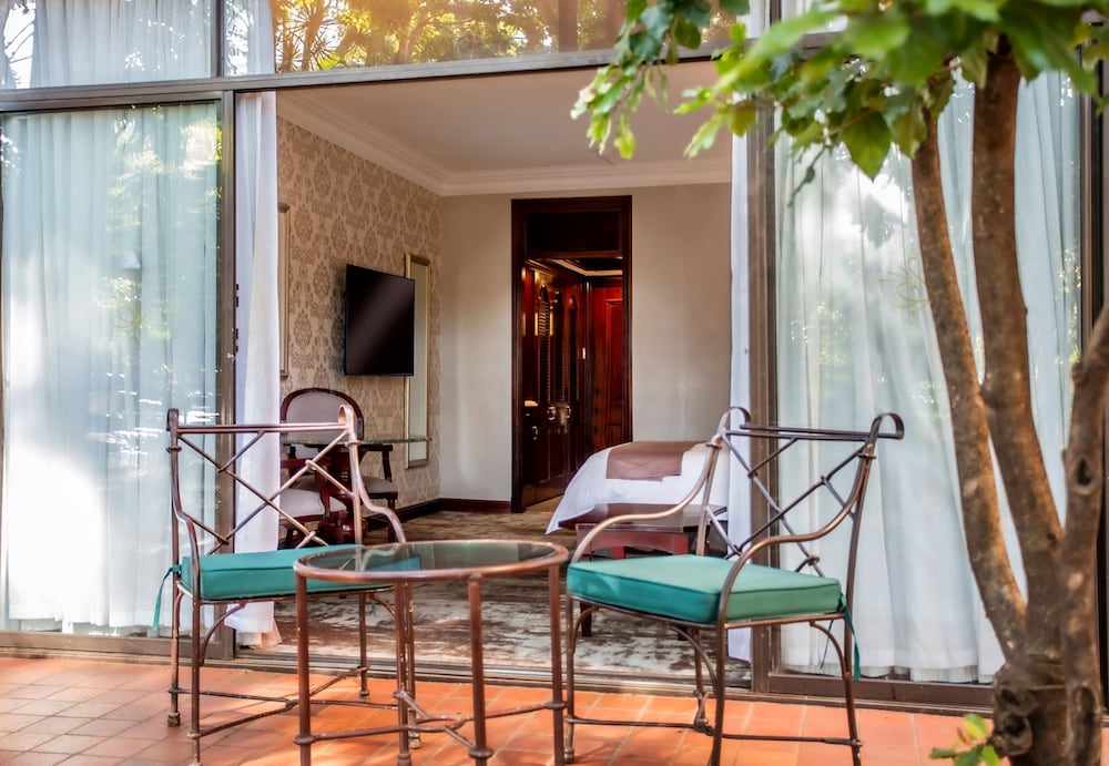 Hotel · The Cascades Hotel at Sun City Resort, Moses Kotane