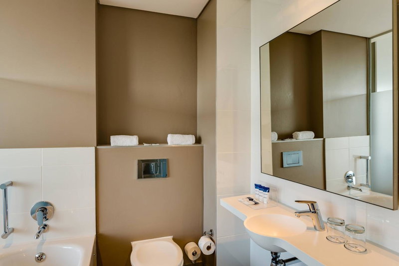 Protea Hotel by Marriott Cape Town Waterfront Breakwater Lodge, Cape Town, South Africa