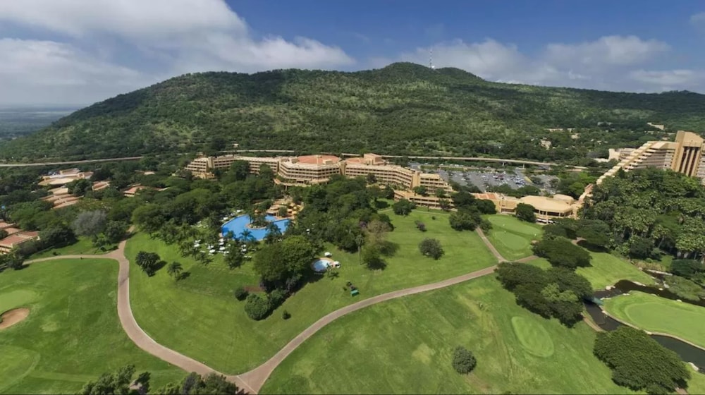 Hotel · Sun City Hotel and Casino, Moses Kotane