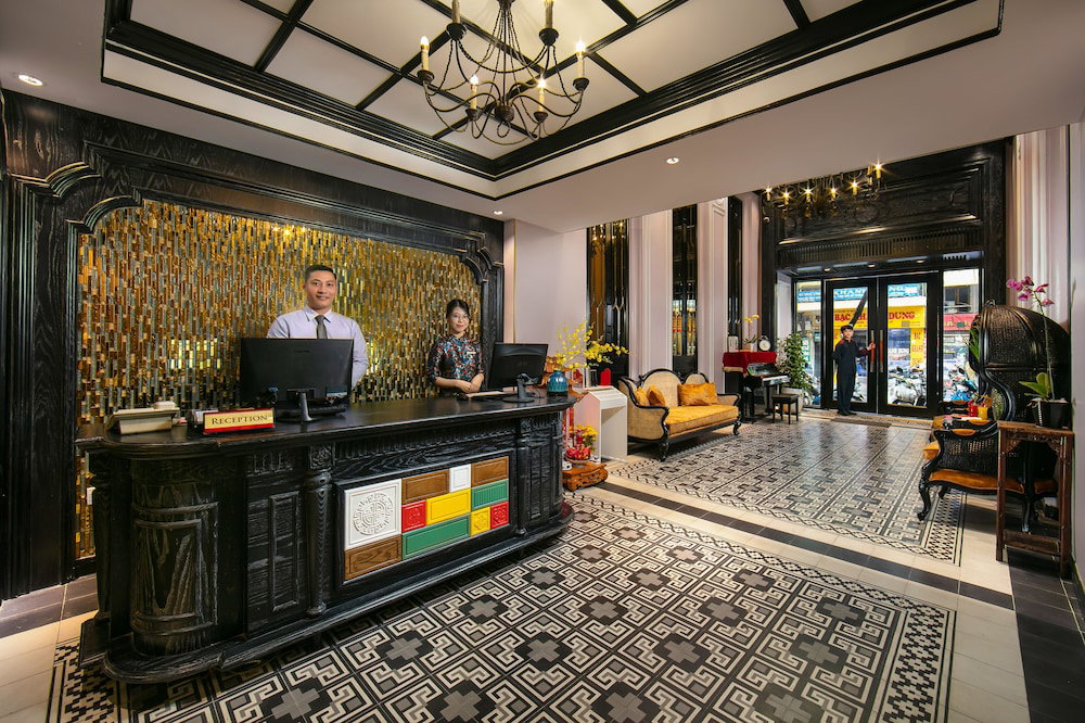 Отель · Lavender Central Hotel & Spa, Ханой