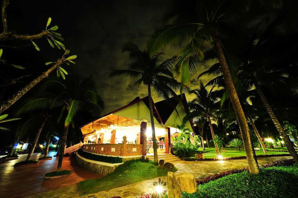 Hotel · Four Oceans Resort Muine, Phan Thiet