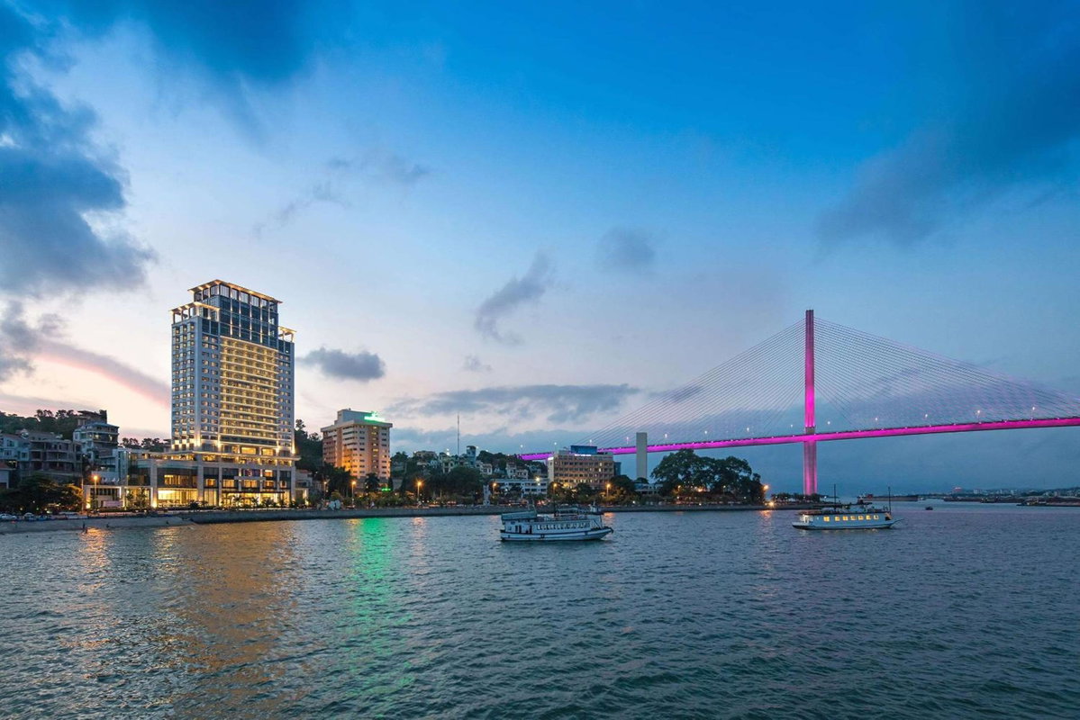 Hotel · Wyndham Legend Halong, Ha Long