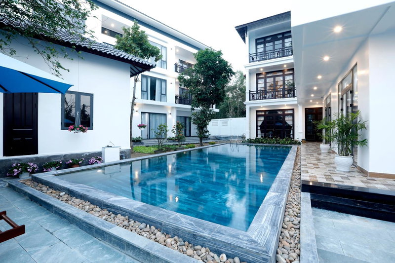 Tropical Garden & Pool Villa, Hoi An, Vietnam