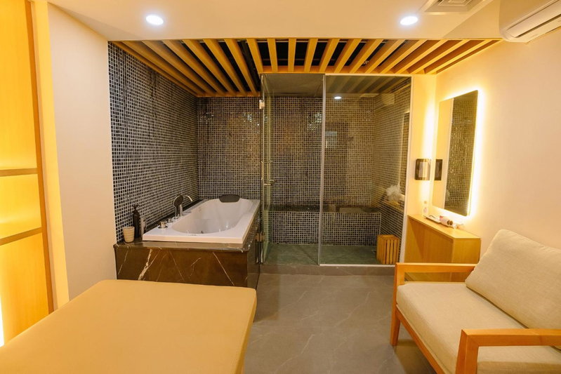 Bao Son International Hotel, Hanoi, Vietnam