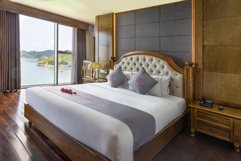 Paradise Cat Ba Hotel Pool & Sky Bar - managed by Hotel Elite Hospitality, Cat Ba, Việt Nam