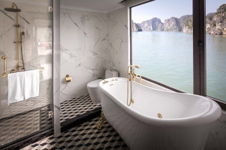 Ambassador Cruise Halong Bay, Hạ Long, Việt Nam