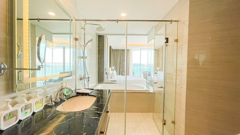 Panorama Luxury Sea View Apartment, Nha Trang, Vietnam