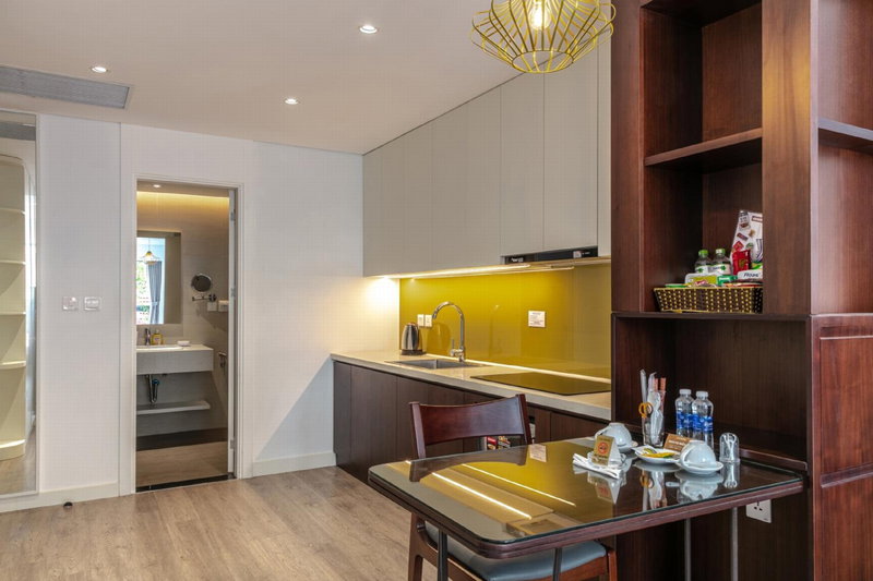 A25 Premium Hotel - 18 Nguyễn Hy Quang, Hanoi, Vietnam