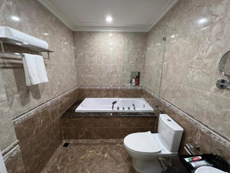 A25 Premium Hotel - 18 Nguyễn Hy Quang, Hanoi, Vietnam