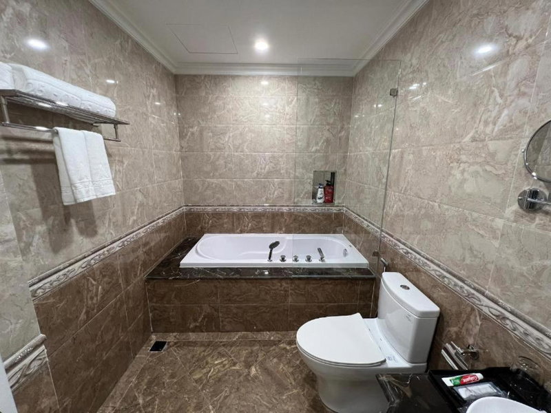 A25 Premium Hotel - 18 Nguyễn Hy Quang, Hanoi, Vietnam