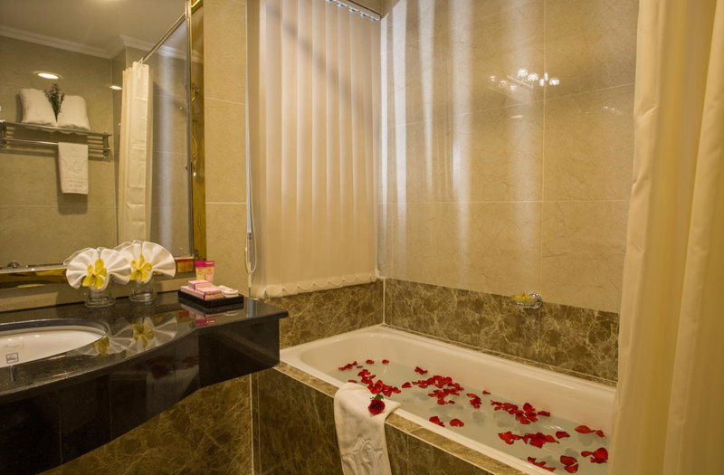 Huong Sen Annex Hotel, Nha Be, Vietnam