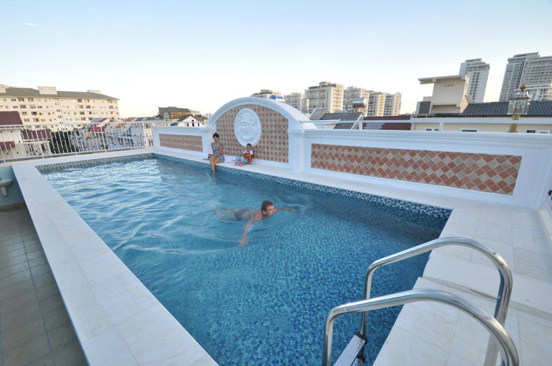 Central Hotel & Residences Swimming Pool, Nhà Bè, Việt Nam