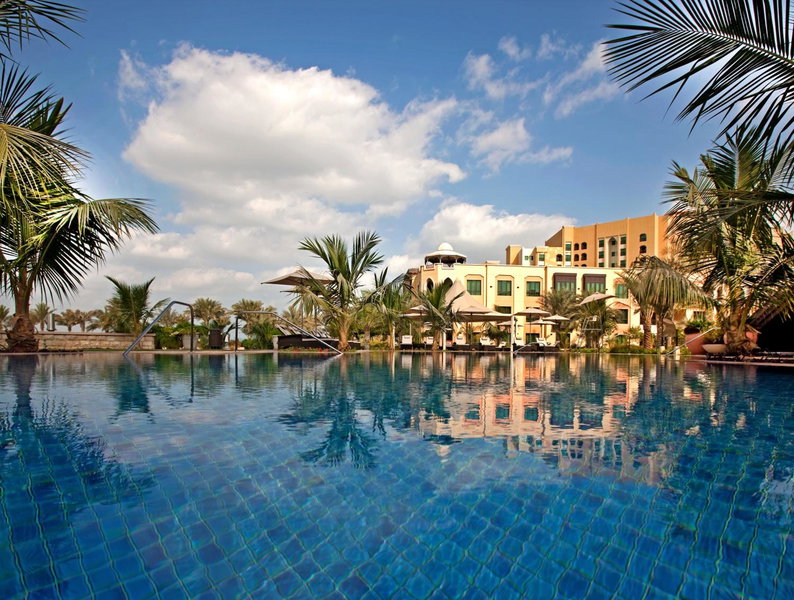 Shangri-La Hotel Apartments Qaryat Al Beri, Musaffah, Emiratos Árabes Unidos
