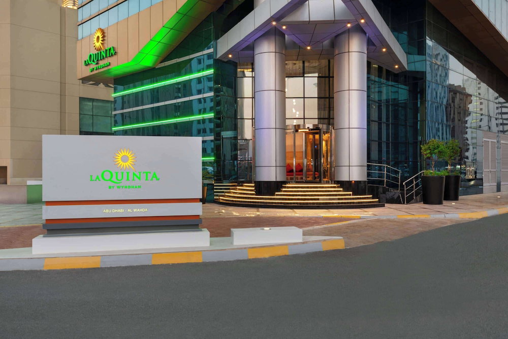 Hotel · La Quinta by Wyndham Abu Dhabi Al Wahda, Abu Dabi