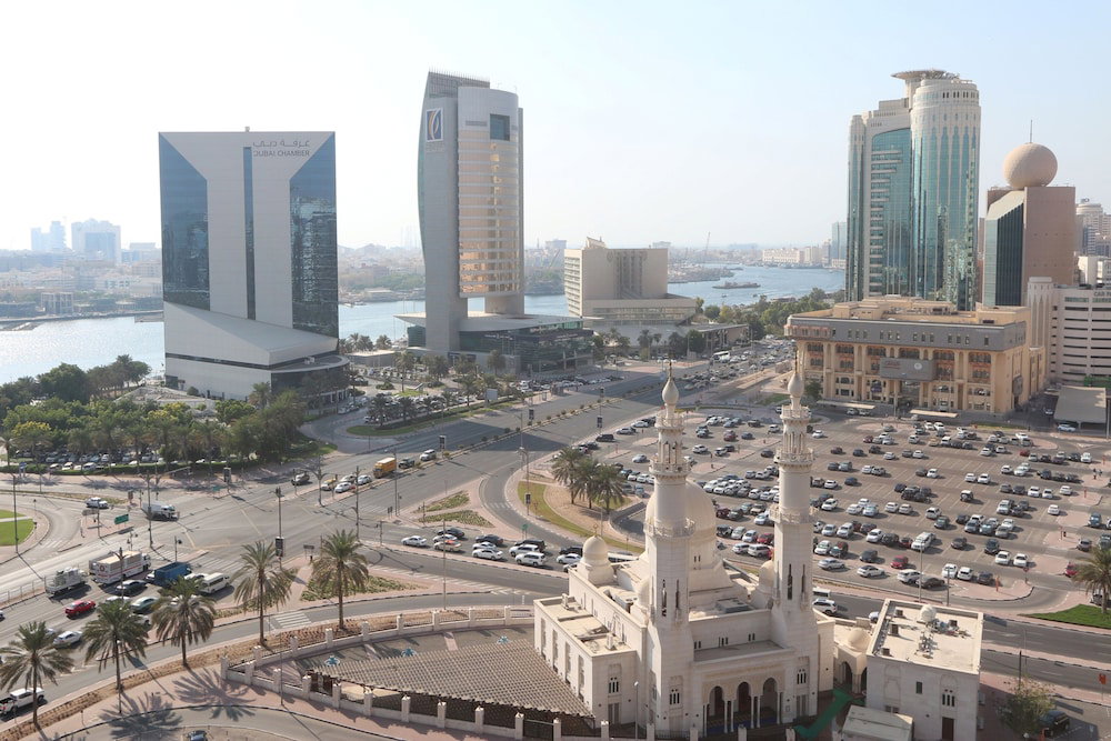 Отель · Samaya Hotel Deira, Шарджа