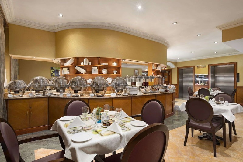 Howard Johnson by Wyndham Abu Dhabi, Abu Dhabi, United Arab Emirates