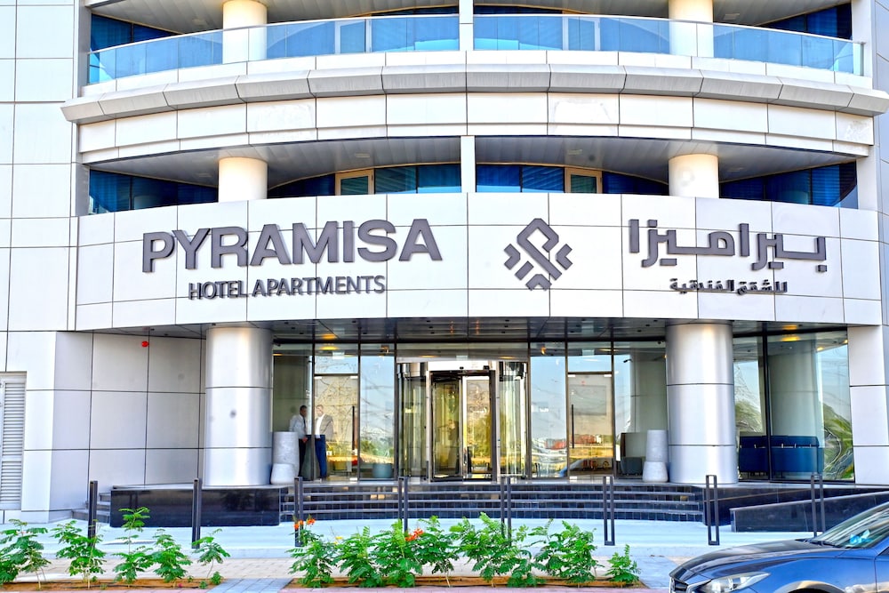 Hotel · Pyramisa Hotel Apartments Dubai, Dubai