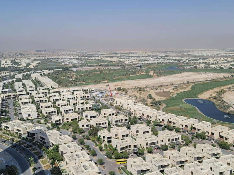 Heaven Escape surrounded by stunning golf view High floor -Netflix-GYM-pool -perfect vacations, Dubai, United Arab Emirates