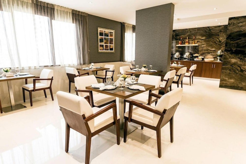 Emirates Plaza Hotel, United Arab Emirates