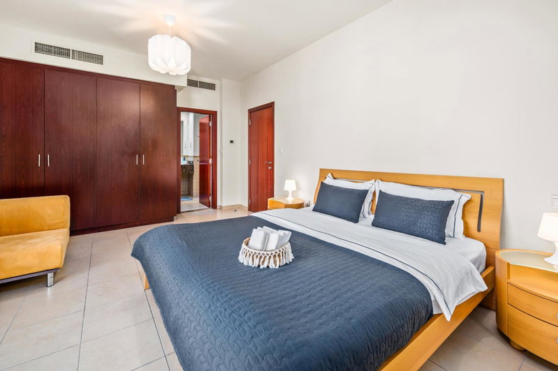 Lovely 2-bed condo in JBR - 5 mins from beach - Palm View!, Dubái, Emiratos Árabes Unidos
