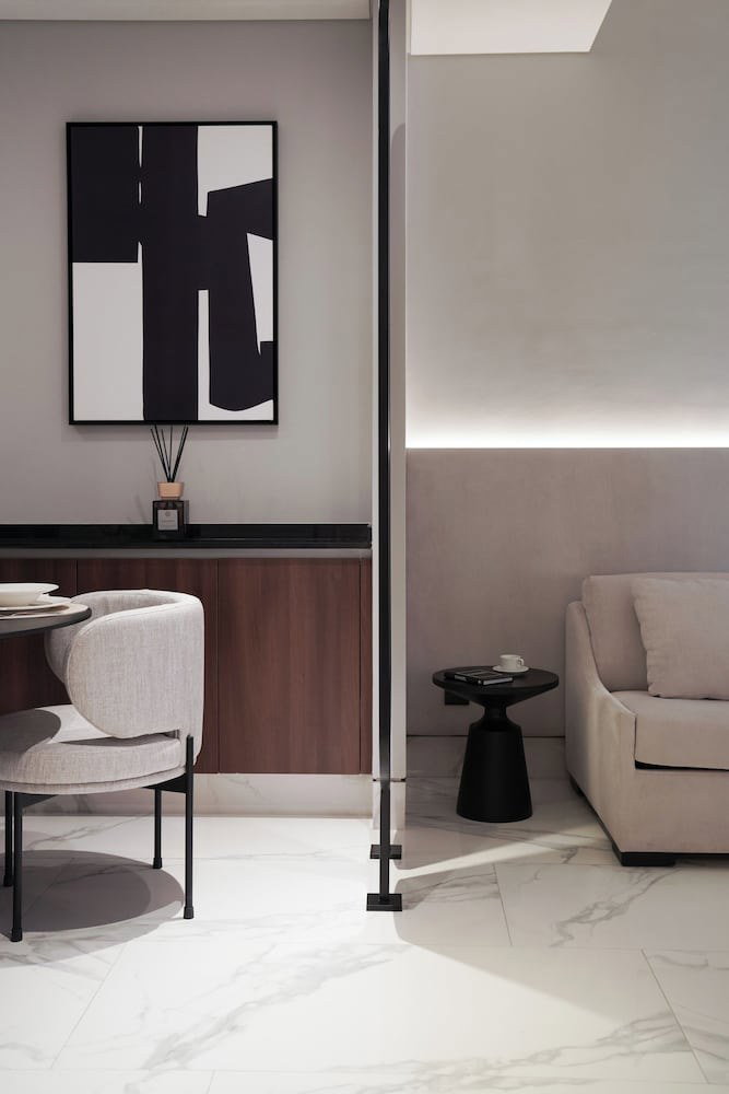 Hotel · Lusso Hometels J One, Dubai