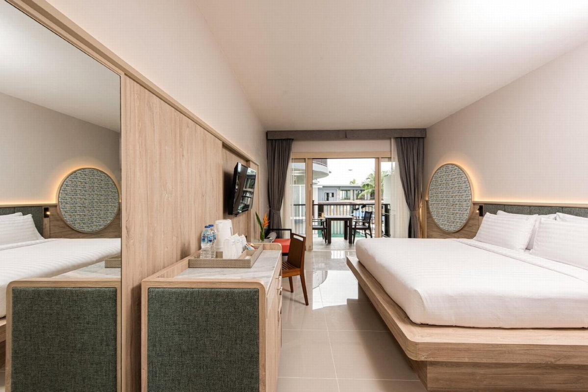 Holiday Ao Nang Beach Resort, Krabi, Thailand