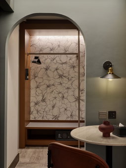 The Quarter Onnut by UHG, Makkasan, Tailandia