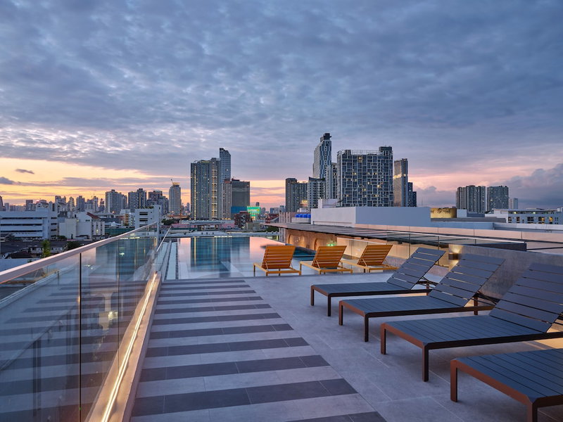The Quarter Onnut by UHG, Makkasan, Tailandia