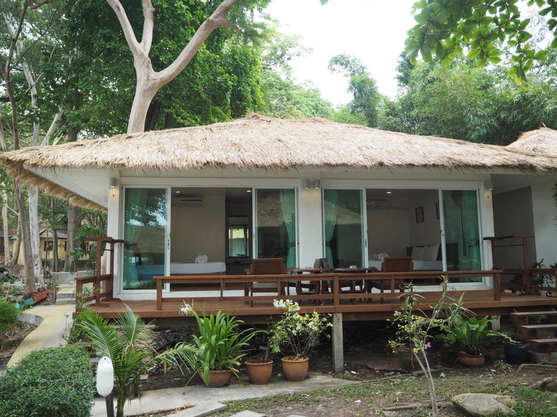 Larissa Samed resort, Ban Phe, Thailand