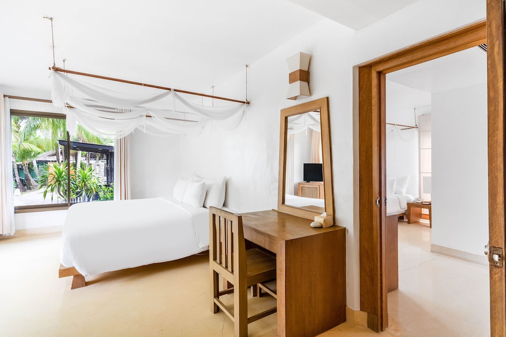 Aana Resort & Spa, ประเทศไทย