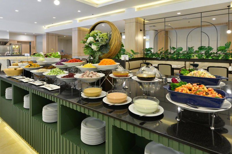 Twin Towers Hotel, Bangkok, Thailand