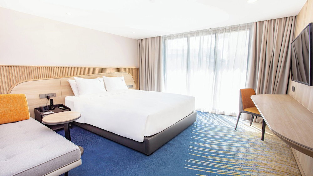 Holiday Inn Express and Suites Bangkok Central Pier by IHG, Thailand