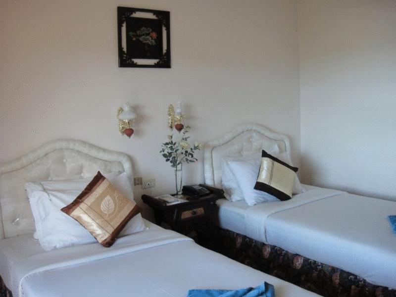Baan Karon Hill Phuket Resort, Ban Chalong, ประเทศไทย