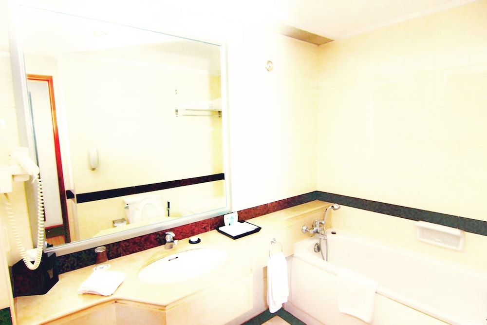 Hotel · Menara Peninsula Hotel Jakarta, Jakarta