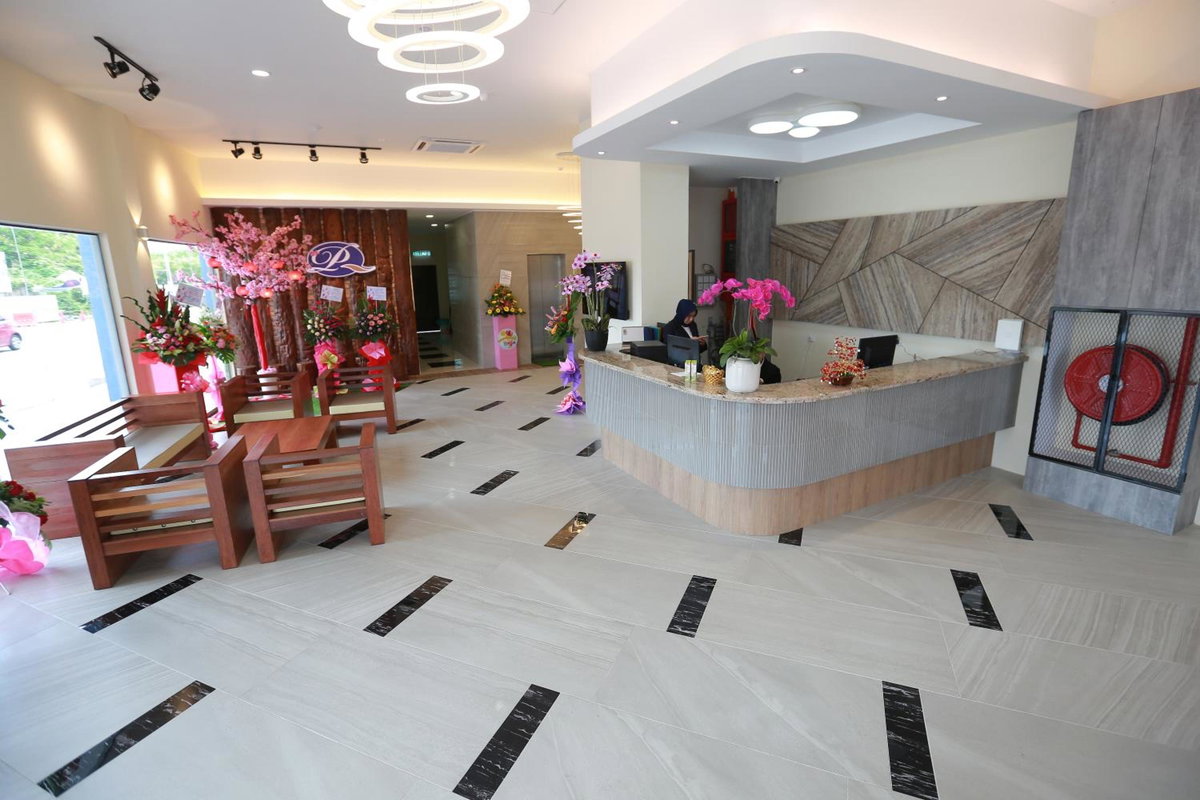 Pantai Regal Hotel, Malasia