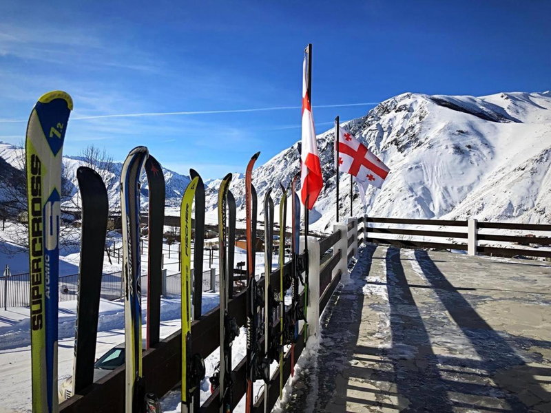 Alpine Lounge Boutique Hotel, Stepantsminda, Georgia