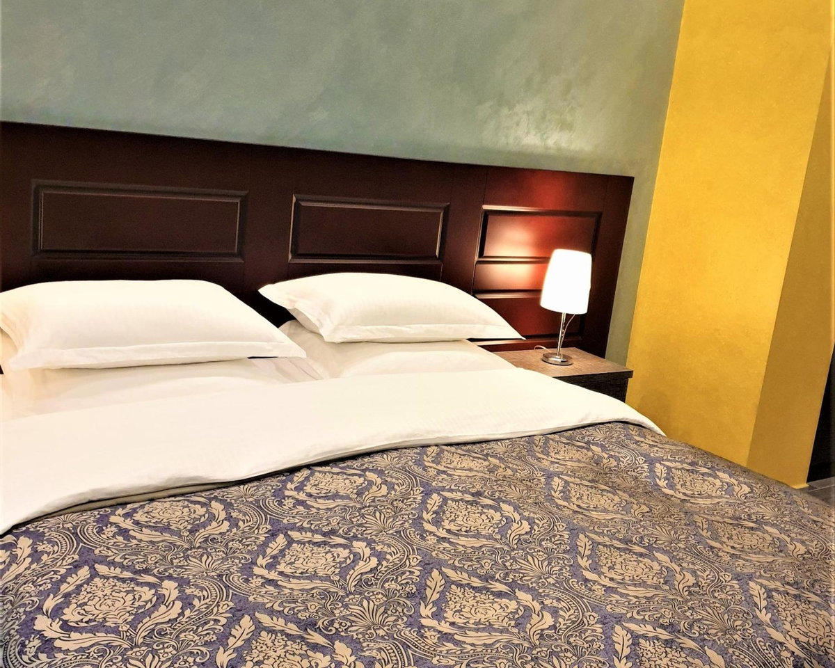 Comfort Hotel, Albania