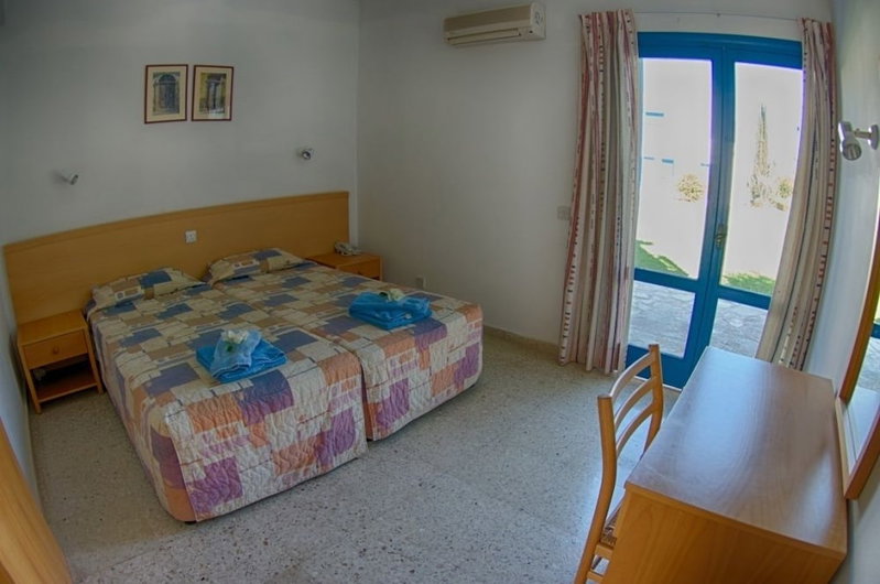 Hylatio Tourist Village, Kato Polemidia, Кипр