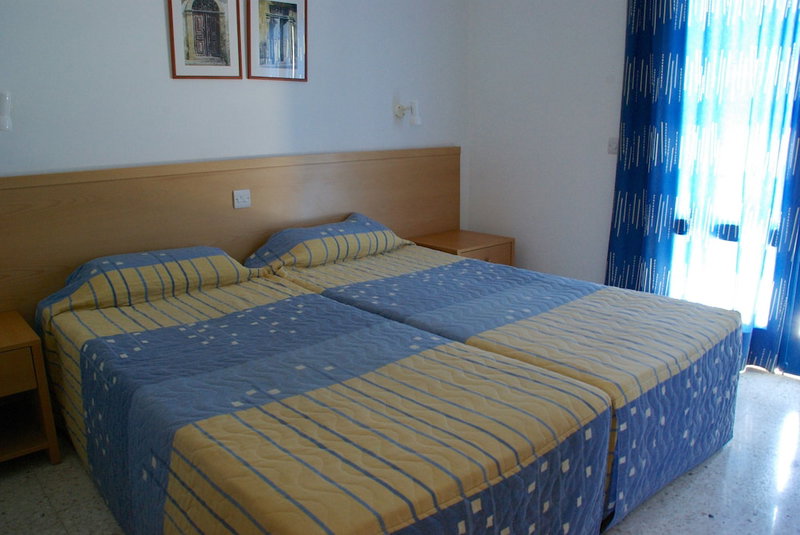 Hylatio Tourist Village, Kato Polemidia, Кипр
