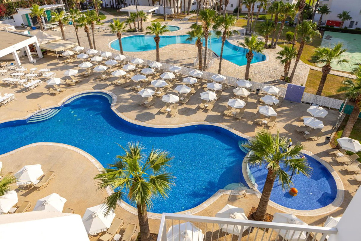 Papantonia Hotel, Кипр