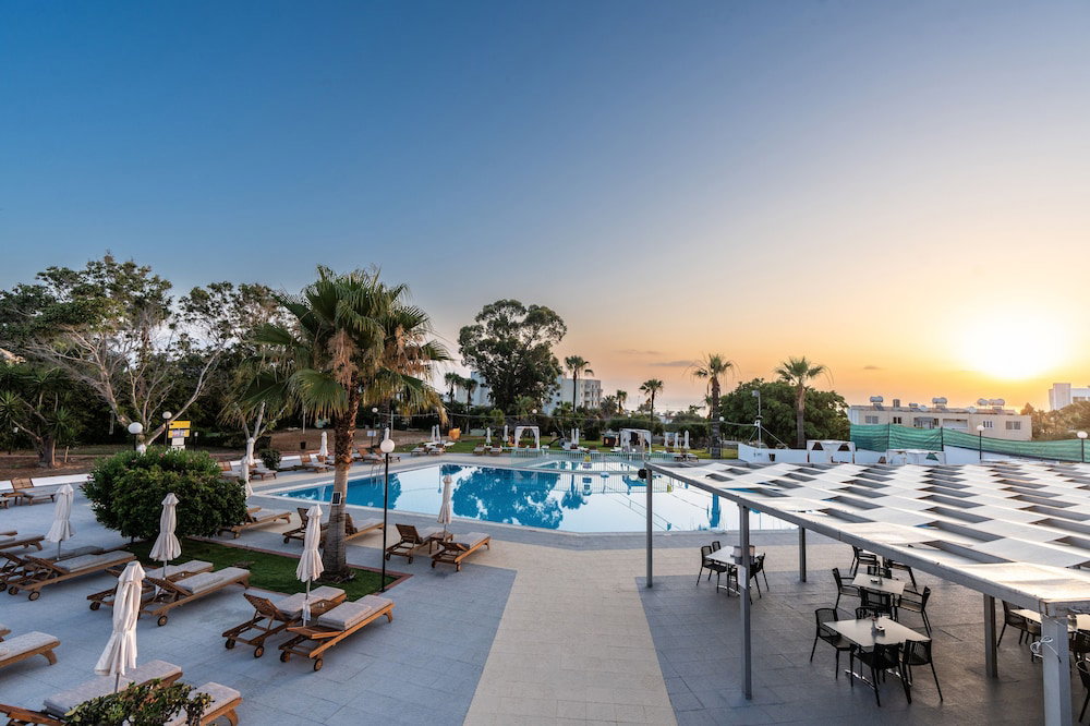 Hotel · Adelais Bay Hotel, Protaras