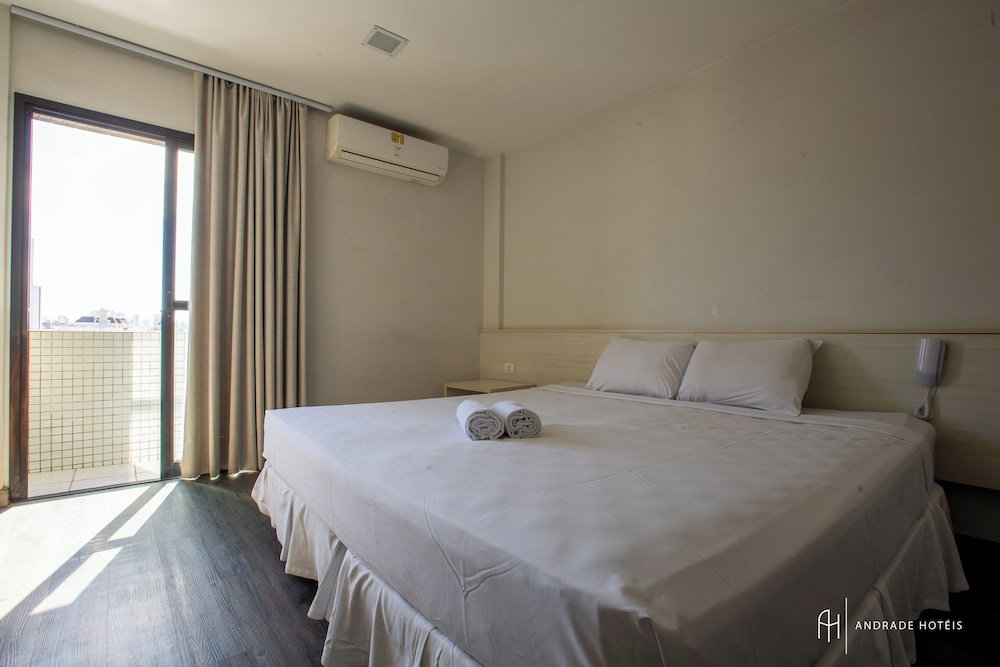 Hôtel · Rede Andrade Vernon, Curitiba