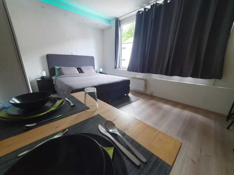 Le Cosy - Queen-size, full équipé, wifi, parking, Namur, Belgique