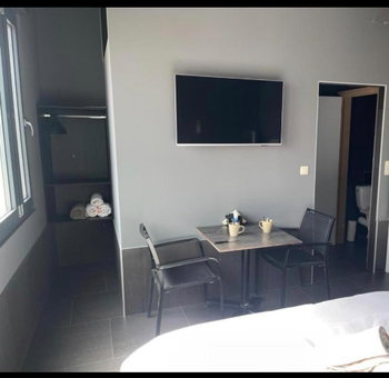 Logements des choraux, Tournai, Belgium