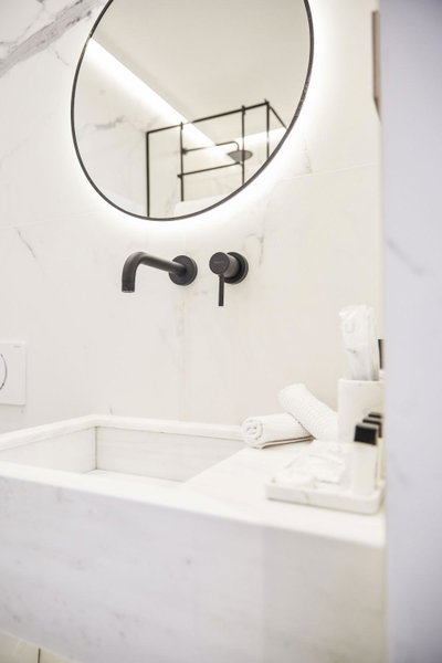 Hotel ONIRO - Luxury Rooms & Wellness Suites, Tournai, Belgium