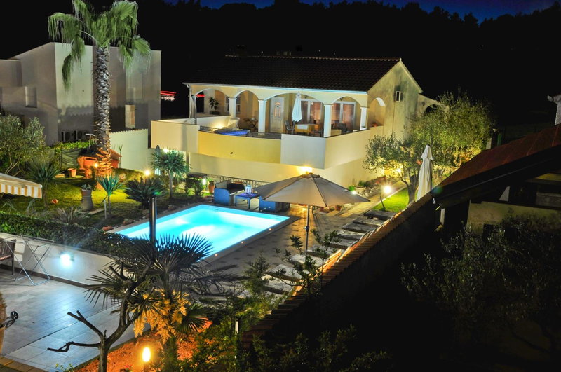 Villa Vanilla with Heated Pool, Zadar, Хорватия