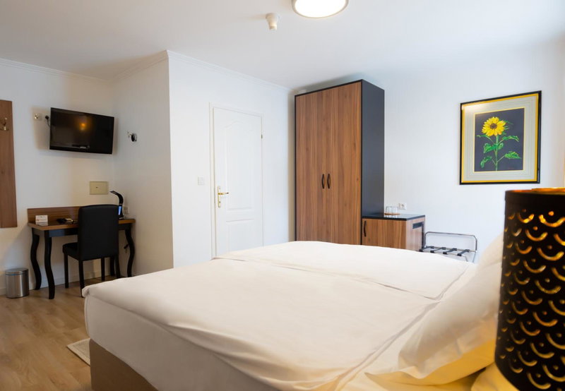 Hotel Vila Tina, Zagreb, Croatia